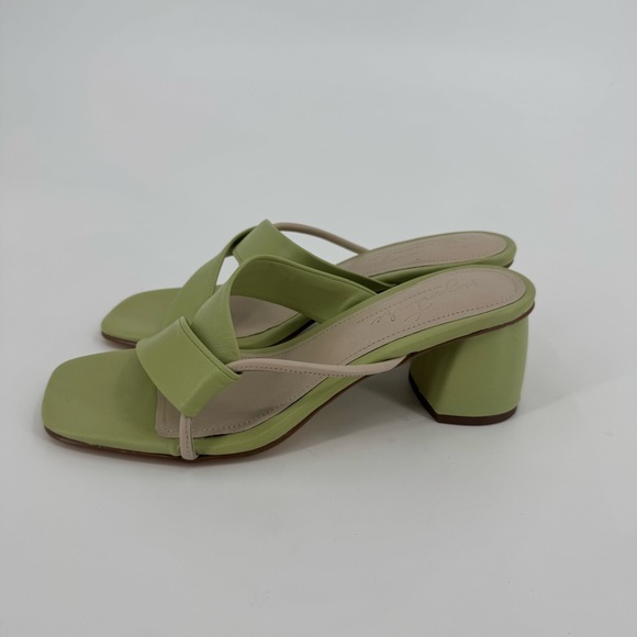 Journee Signature Collection Women's Green Leather Jossette Heeled Sandals Size - Picture 4 of 10